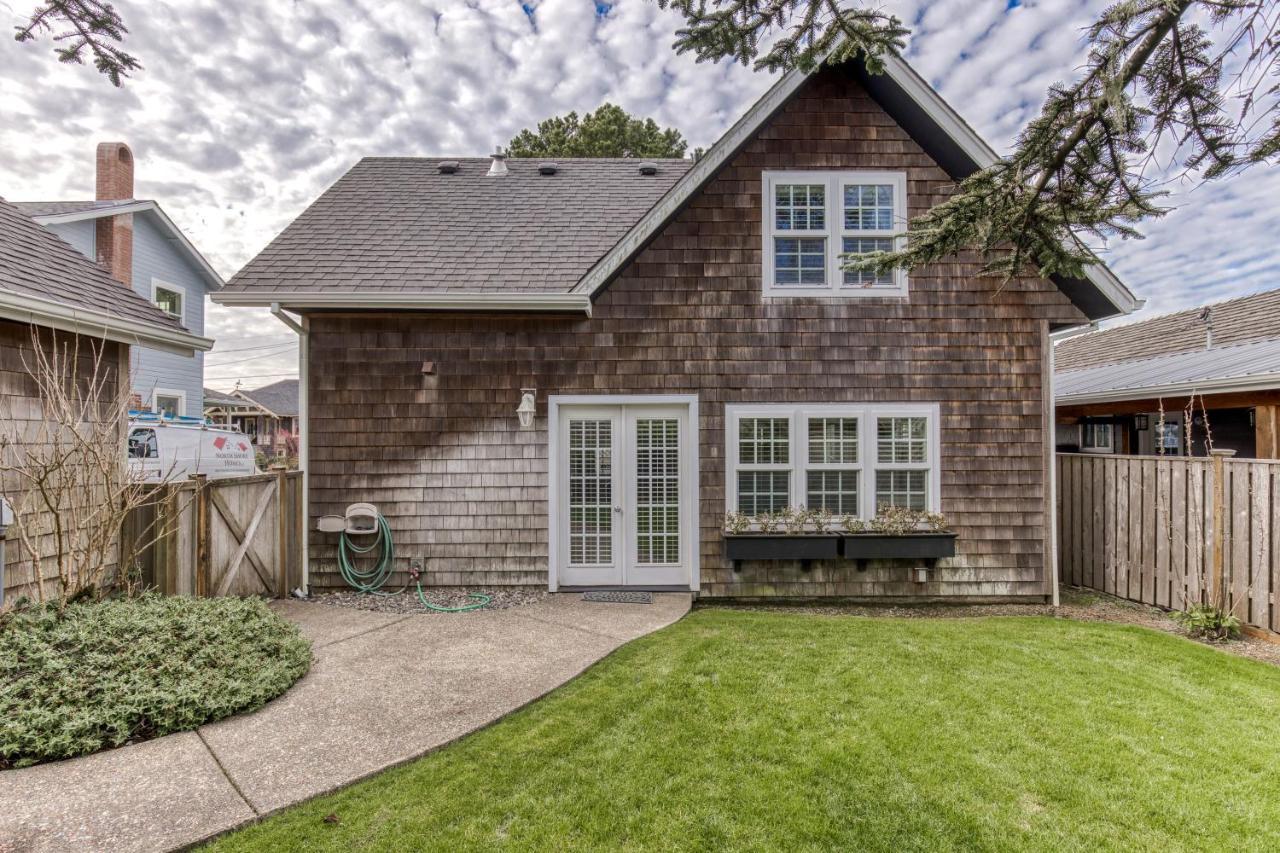 Seaside Classic Cottage Exterior foto